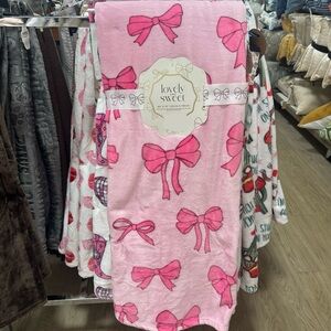 Pink Bow Plush Throw Blanket